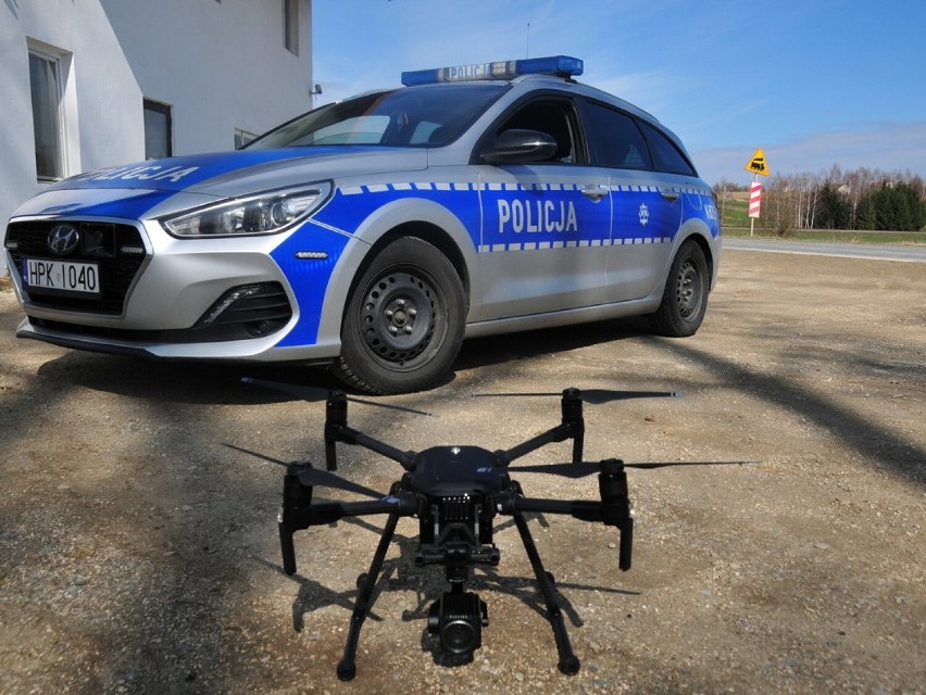 Policyjny dron nad ulicami powiatu jasielskiego