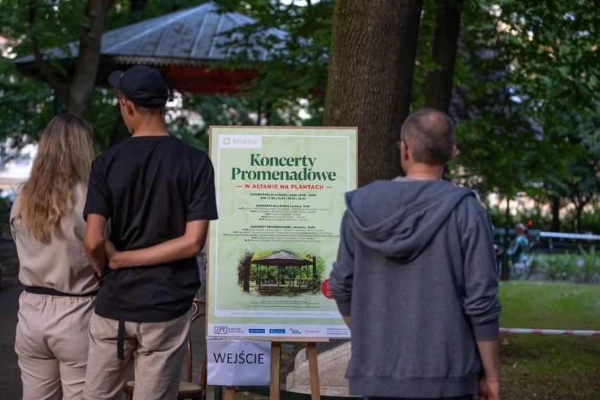 Altana na skwerze Wodeckiego zamieniła się w taneczny...