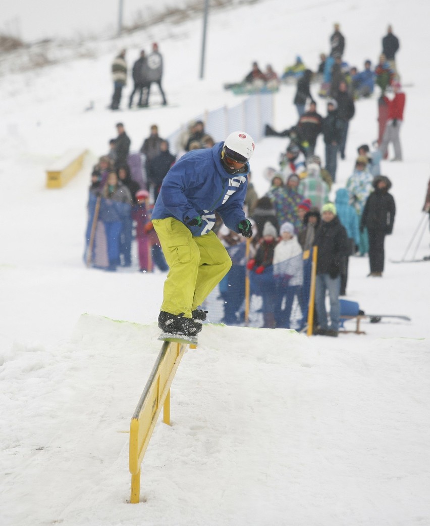 Rzutem na taśmę przed wiosną - zawody snowboardowe w Sosnowcu [ZDJĘCIA]