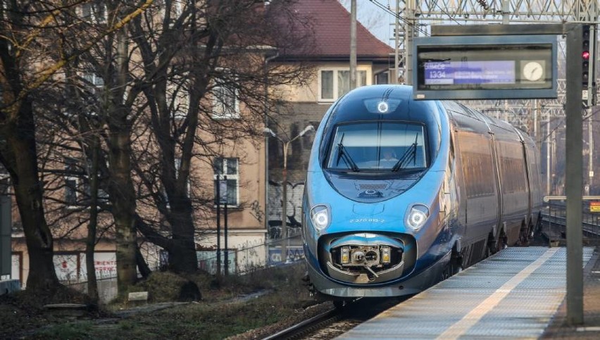 Centralny Port Komunikacyjny. 1,6 tys. km nowych linii kolejowych połączy superlotnisko z miastami w całej Polsce