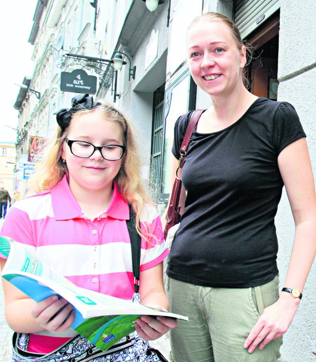Małgorzata Nowotnik z córką Olgą kupiły podręcznik do języka angielskiego