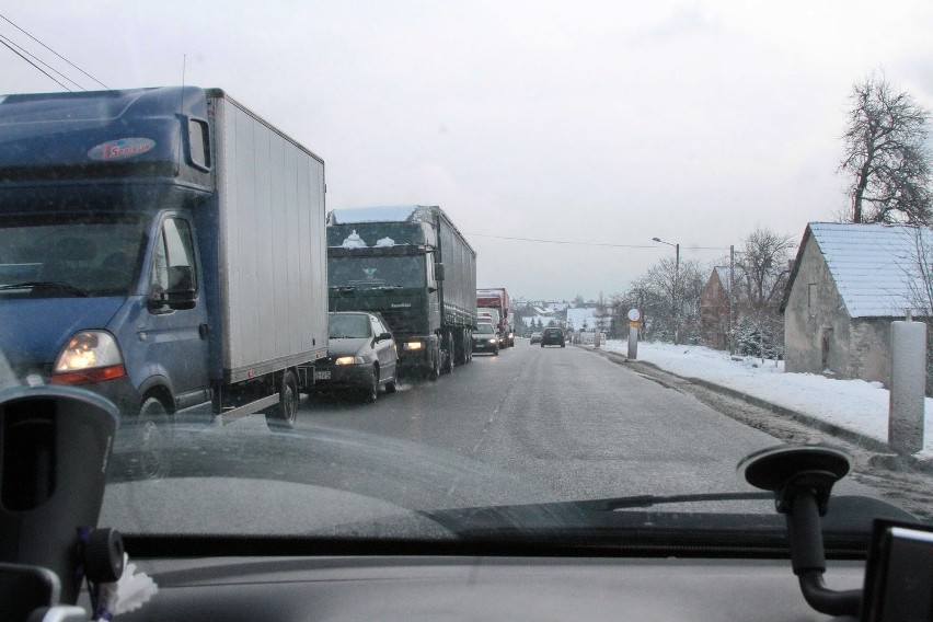 Wypadek w Czajowicach. Nie żyje jedna osoba [ZDJĘCIA]