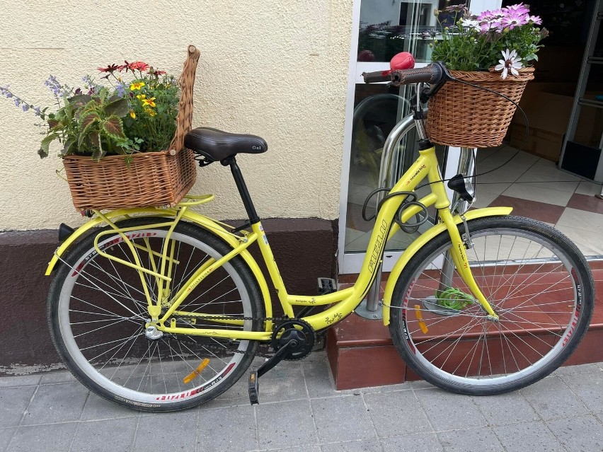 Kolejne ozdobione rowery pojawiają się każdego dnia w centrum Kielc. Zobacz na zdjęciach, jakie są piękne w akcji Kielce jak Amsterdam