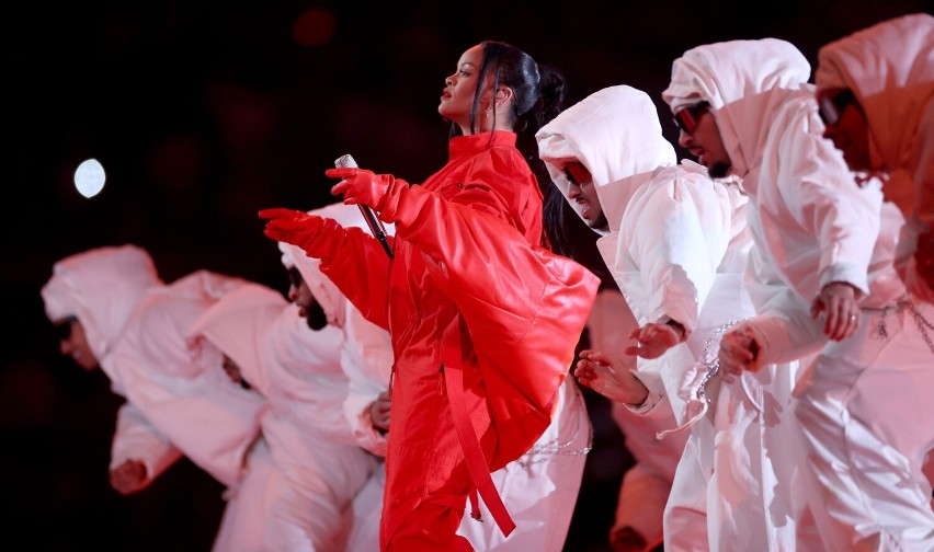 Rihanna i inni artyści podczas Super Bowl 2023