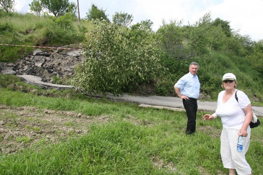 10 lat temu osuwająca się góra zabrała drogę w Łyczance. To był dramat dla mieszkańców