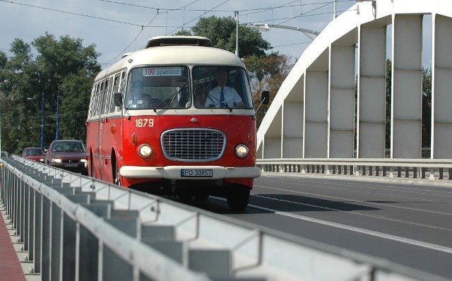 Poznański "ogórek" co roku zwycięża w konkursie na najładniejszy autobus zlotu