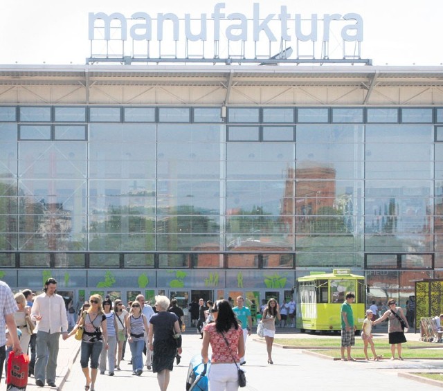 Manufakturze mogłyby zaszkodzić Plaza Center przy Rzgowskiej i Sukcesja przy Al. Politechniki, ale już wiadomo, że nie powstaną przynajmniej do 2013 roku.