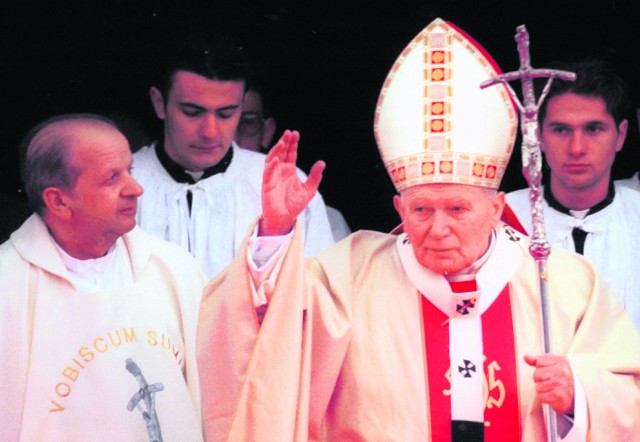 Lekarze zdecydują, czy papież Polak uzdrowił zakonnicę