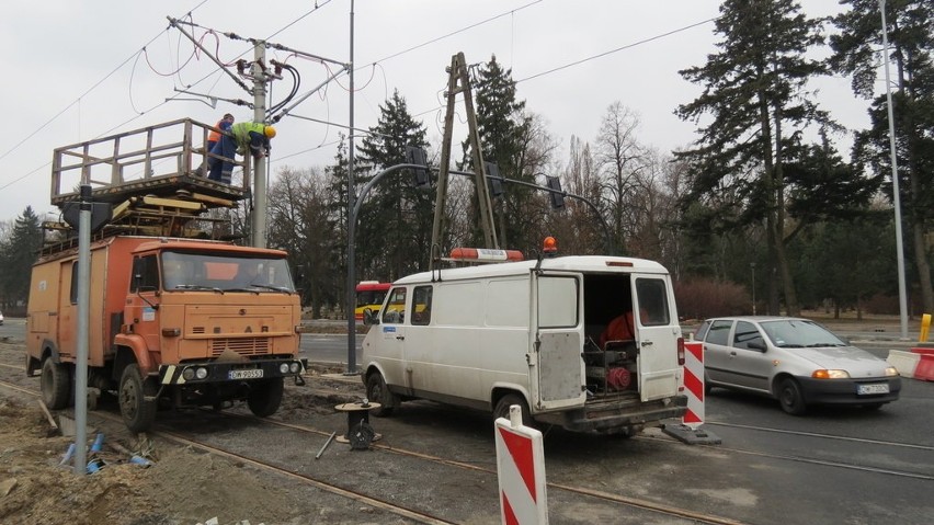 Wrocław: W trakcji tramwajowej na Kozanów już płynie prąd