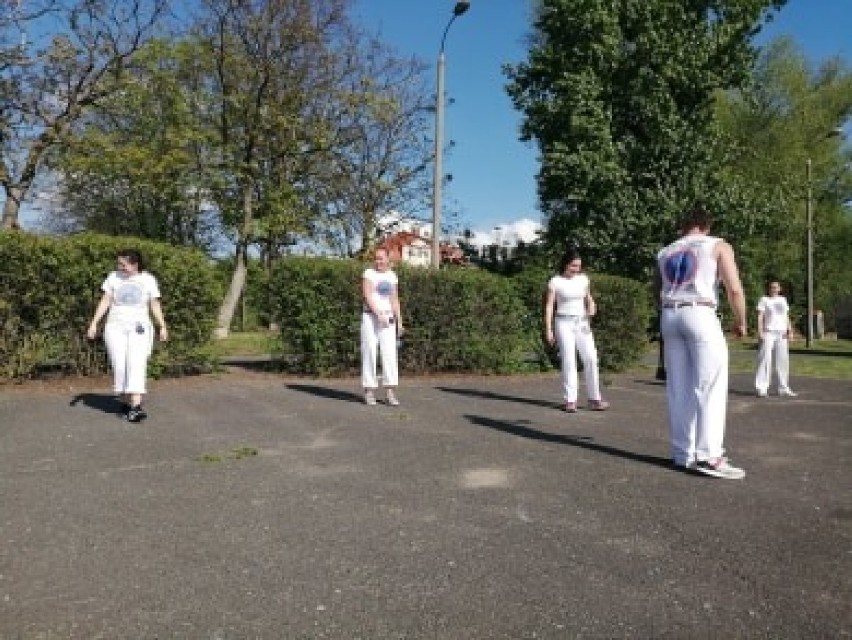 Trening na świeżym powietrzu z Capoeira Gniezno  [FOTO, FILM]