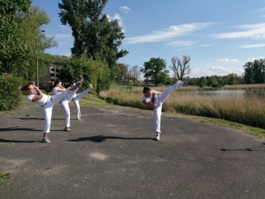 Trening na świeżym powietrzu z Capoeira Gniezno  [FOTO, FILM]