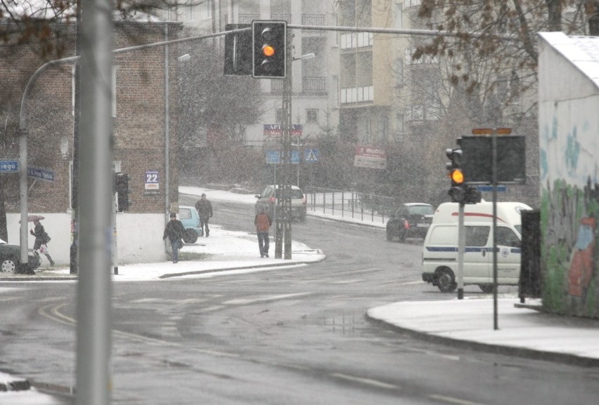 Pogoda w Lublinie: Pada śnieg z deszczem (ślijcie ZDJĘCIA)