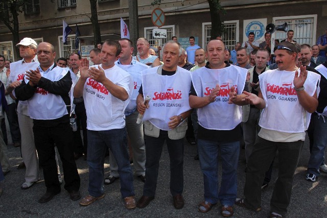 Związkowcy chcą odwołania ministra Grada. Twierdzą, że premier nie dotrzymał słowa