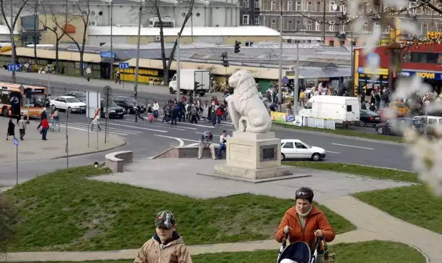 Widok z Zamku na al. Tysiąclecia.