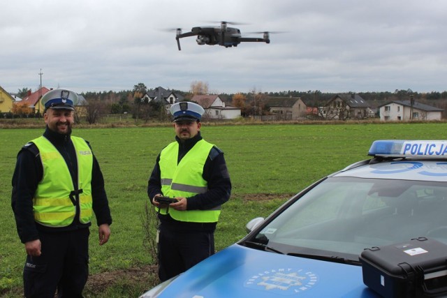 Policjanci z Lipna od sierpnia w swojej służbie wykorzystują drona.