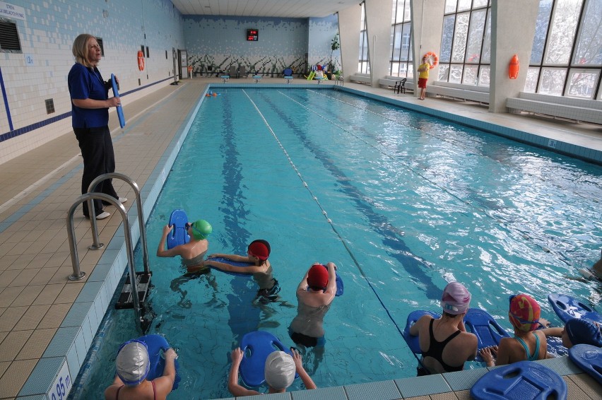 Kraków: gmina zlikwiduje dwa baseny? Rodzice są przerażeni [ZDJĘCIA]