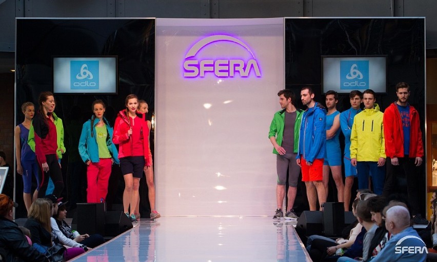 Moda wiosna 2014. Pokaz mody w bielskiej Galerii Sfera