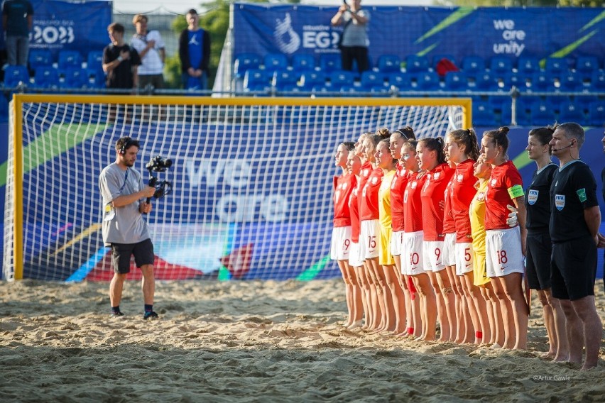 Dwa mecze Polski z Portugalią w plażowej piłce nożnej na IE 2023. W Tarnowie była zacięta walka, ale bez happy endu 