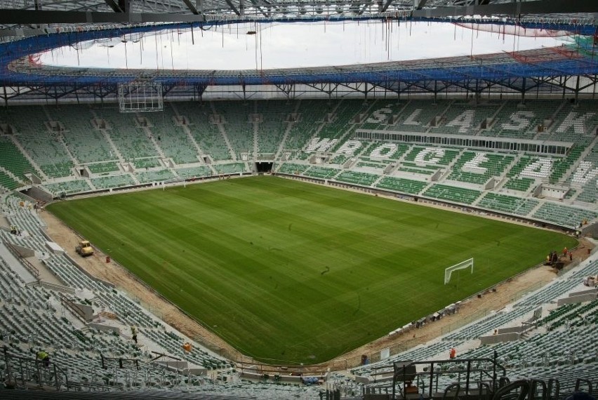 Wrocławski stadion jest już prawie gotowy. Prace trwają...
