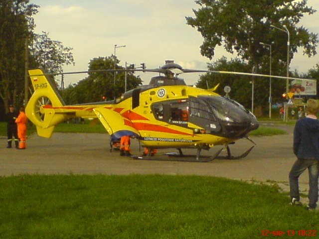 medicopter LPR wylądował koło straży pożarnej