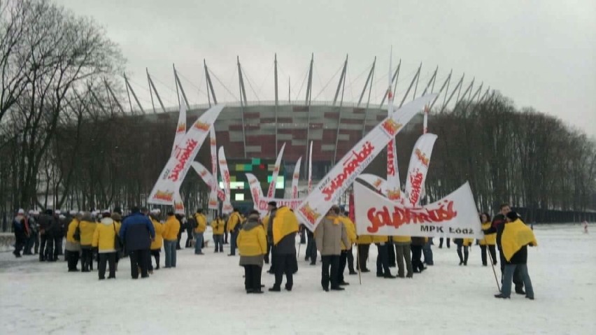 Protest pracowników łódzkiej Coca-Coli w Warszawie