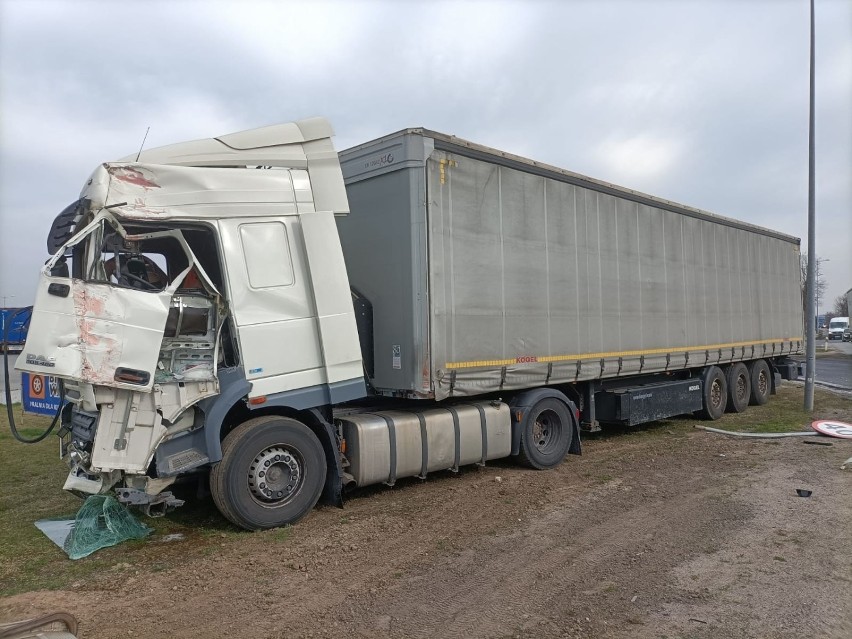 Zobacz zdjęcia z groźnego wypadku na A4 pod Wrocławiem