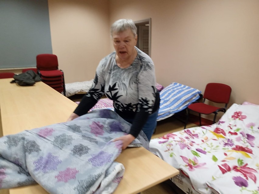 Skierniewiccy seniorzy włączyli się w pomoc ukraińskim uchodźcom 