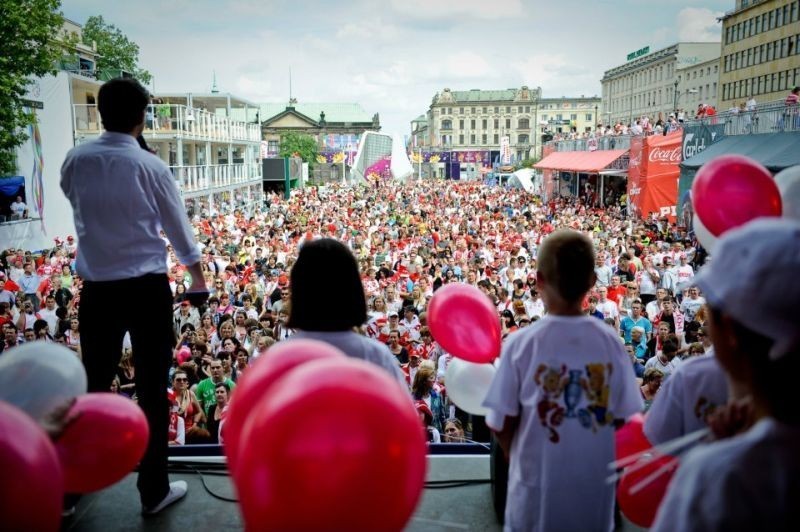 Euro 2012 Poznań - 144 tys. gości w Strefie Kibica na placu Wolności [ZDJĘCIA]