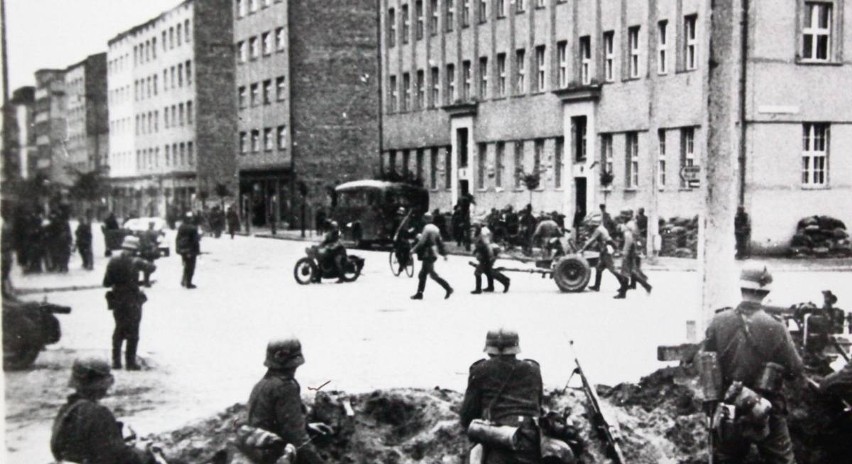 Niemieckie oddziały Danziger Landespolizei na ulicach Gdyni...