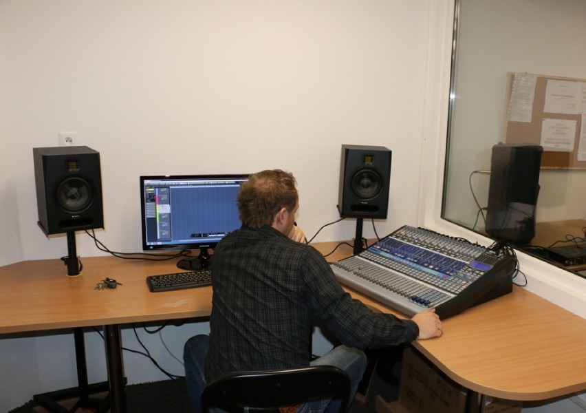 Młodzieżowy Dom Kultury w Kaliszu ma własne studio nagrań