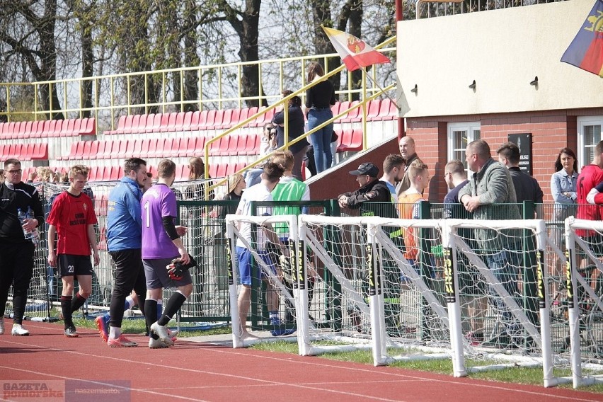 Mecz 5. ligi piłki nożnej. Łokietek Brześć Kujawski - Zdrój...