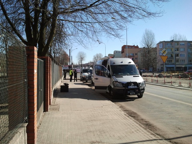 Około 14:00 wznowiony został ruch na Łagiewnickiej przy Dolnej.