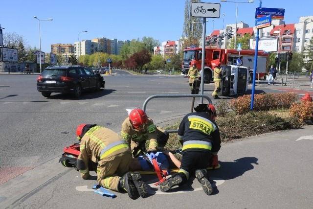 Wypadek na Nowym Dworze, na skrzyżowaniu Strzegomskiej i Rogowskiej - 18.04.2020