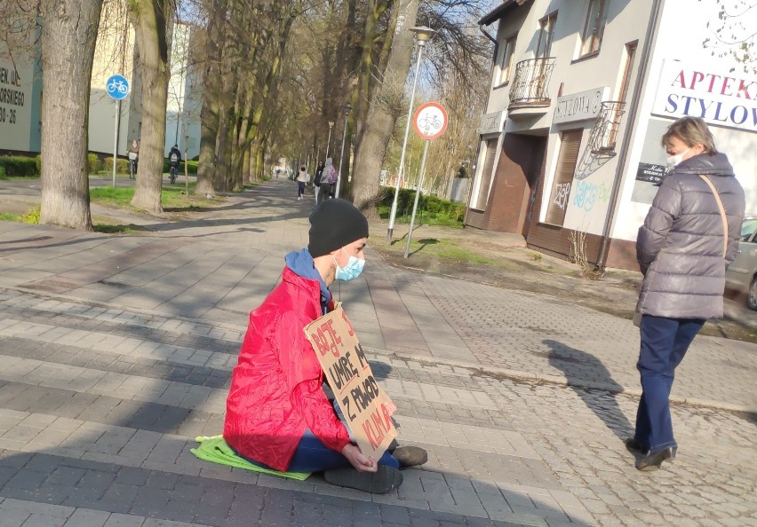 Protest klimatyczny w Lesznie na pasach