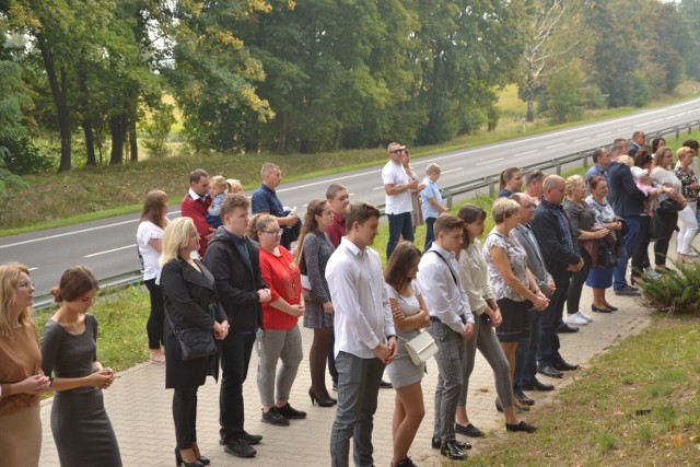 W pierwszą niedzielę po 8 września odbywa się odpust w Konotopiu w gm. Kikół. Figura Matki Boskiej Bolesnej. Zdjęcia z odpustu