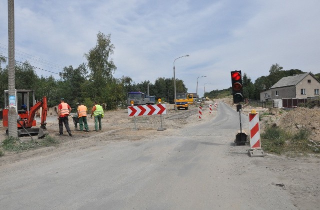 Czerwone światło widać tylko na początku ulicy