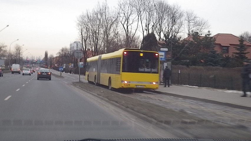 Strajk generalny w Katowicach: Autobusy i tramwaje kursują normalnie [ZDJĘCIA]