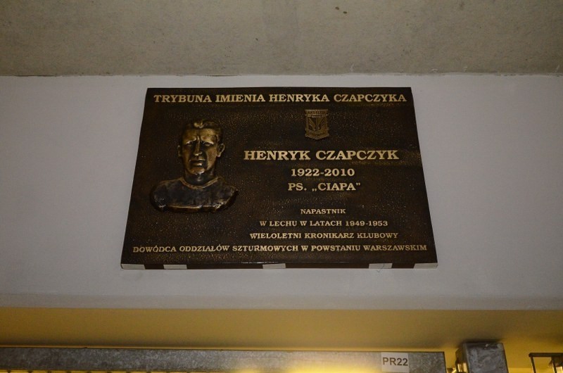 Lech Poznań: Pamiątkowe tablice Tercetu ABC odsłonięte na stadionie przy Bułgarskiej [ZDJĘCIA]