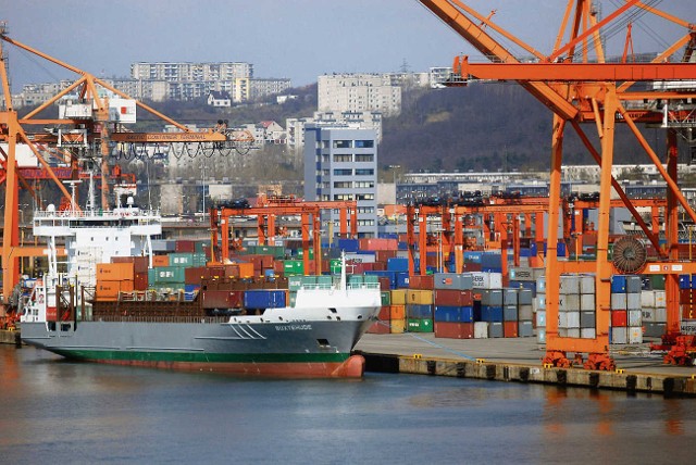Szansą dla polskich portów są przeładunki kontenerów