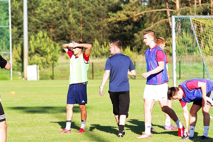 Pierwszy trening Polonii 1912 Leszno z trenerem Łukaszem Koniecznym