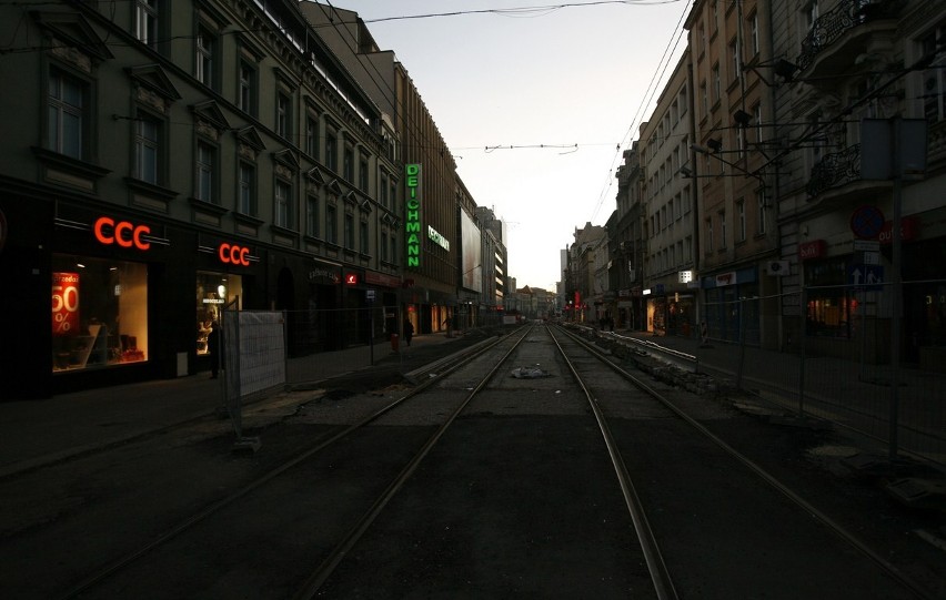 Bytom, brama do Rynku otwarta od ulicy Podgórnej, tuż przed...