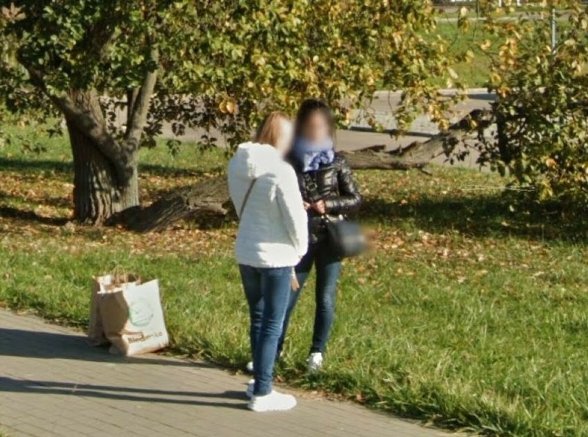 Tak ubierają się mieszkańcy Skarżyska! Oto codzienne stylizacje mieszkańców uchwycone przez Google Street View