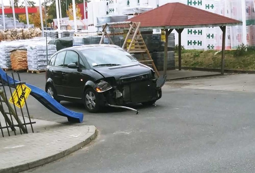 Do karambolu doszło w piątek, 19 października, na parkingu...