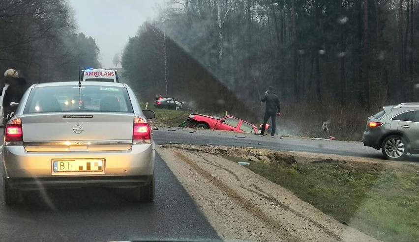 Wypadek śmiertelny pod Knyszynem. Nie żyją dwie osoby