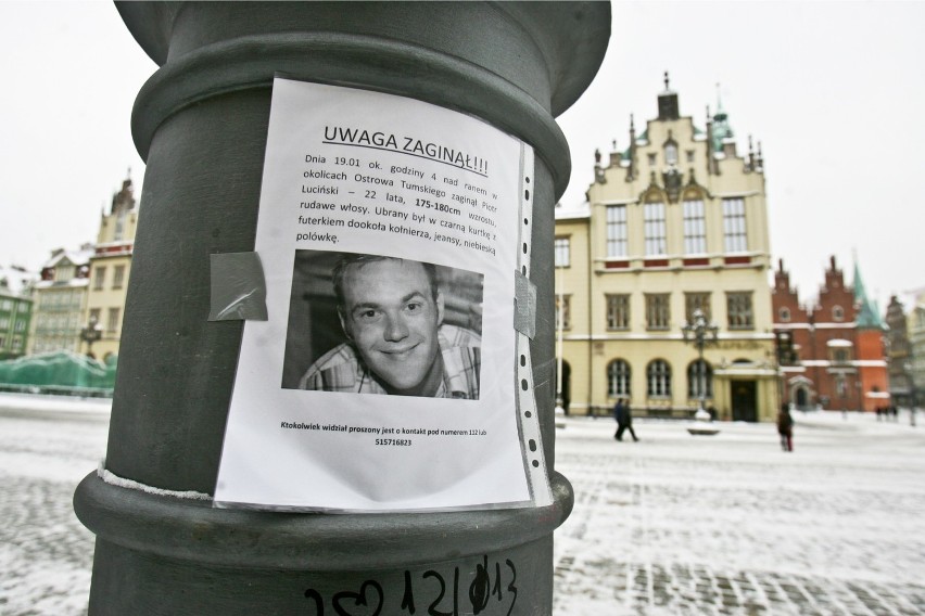Gdzie jest Piotr Luciński? Szuka go ponad setka studentów. Plakaty wiszą w całym mieście