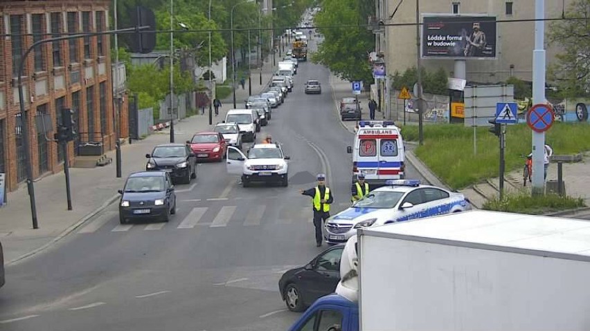 Kierowca zmarł podczas jazdy na Wólczańskiej w Łodzi [FOTO]