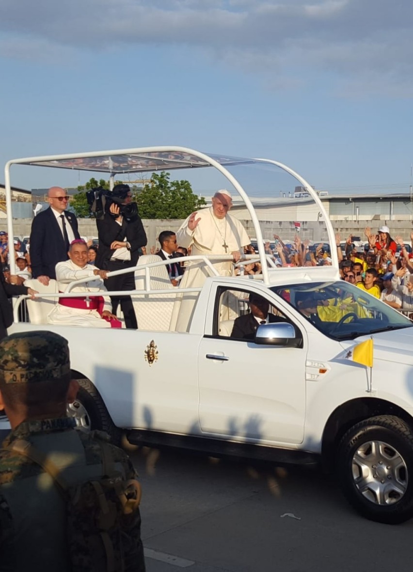 Młodzi mieszkańcy Ziemi Sieradzkiej na Światowych Dniach Młodzieży w Panamie (zdjęcia)