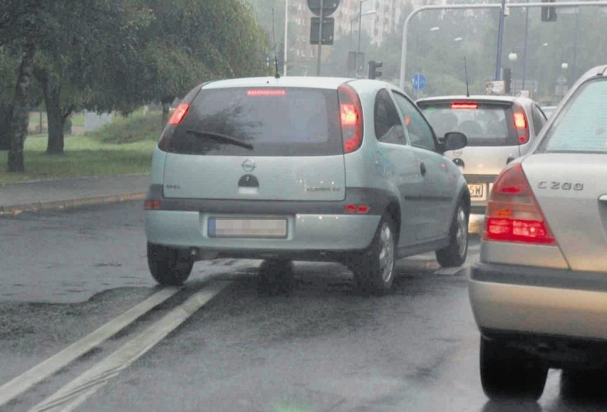 Podwójna ciągła nie przeszkadza w wyprzedzaniu?...