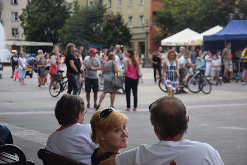 Niedziela Rockowa na placu Baczyńskiego w Tychach