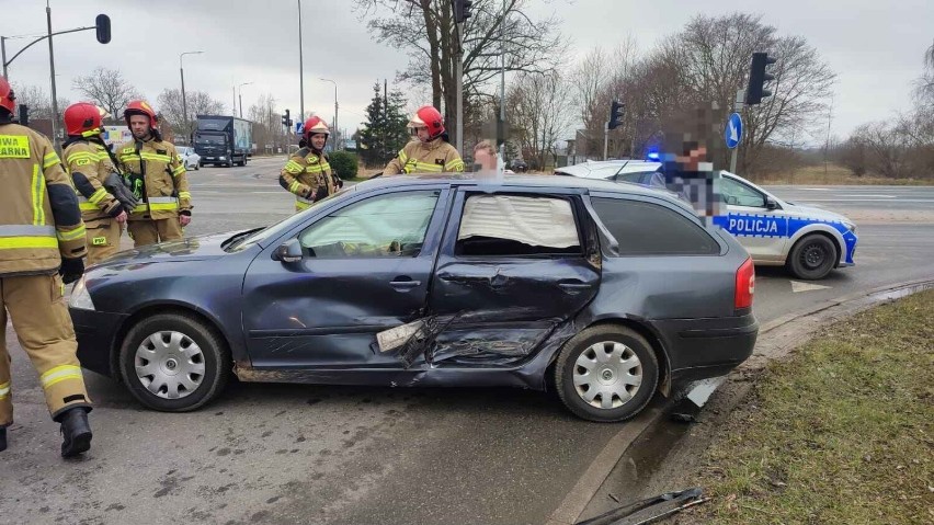 Na skrzyżowaniu ulic Helskiej i 10 lutego w Pucku, czyli...